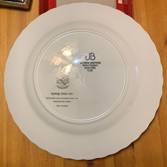 FREE WITH PURCHASE***** Vintage Johnson Brothers “Old North Church” plate, EUC - Picture 3 of 7